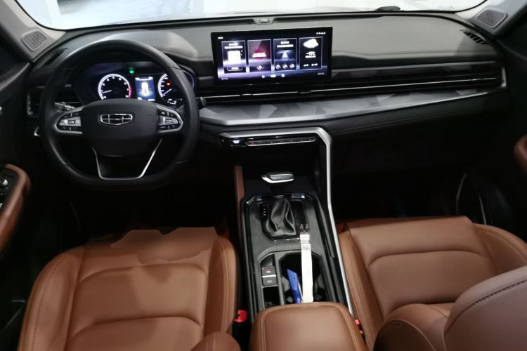 Used Geely Auto Vision X6 2021 PRO 1.4T Automatic Prestige Model Interior 2
