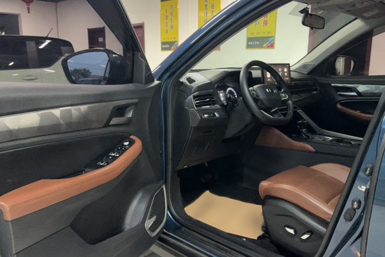 Used Geely Auto Vision X6 2021 PRO 1.4T Automatic Prestige Model Interior 2