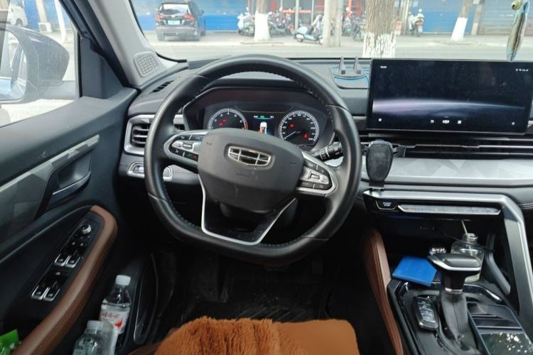 Used Geely Auto Vision X6 2021 PRO 1.4T Automatic Prestige Model Interior 3