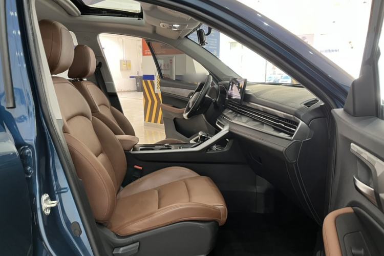 Used Geely Auto Vision X6 2021 PRO 1.4T Automatic Prestige Model Interior 8