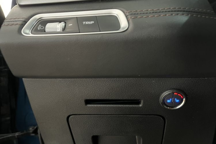 Used Geely Auto Vision X6 2021 PRO 1.4T Automatic Prestige Model Interior 9