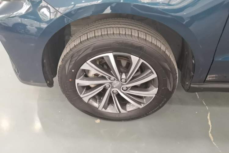 Used Geely Auto Vision X6 2021 PRO 1.4T Manual Luxury Model Left Front Wheel Hub