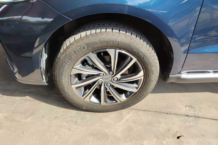 Used Geely Auto Vision X6 2021 PRO 1.4T Automatic Prestige Model Left Front Wheel Hub