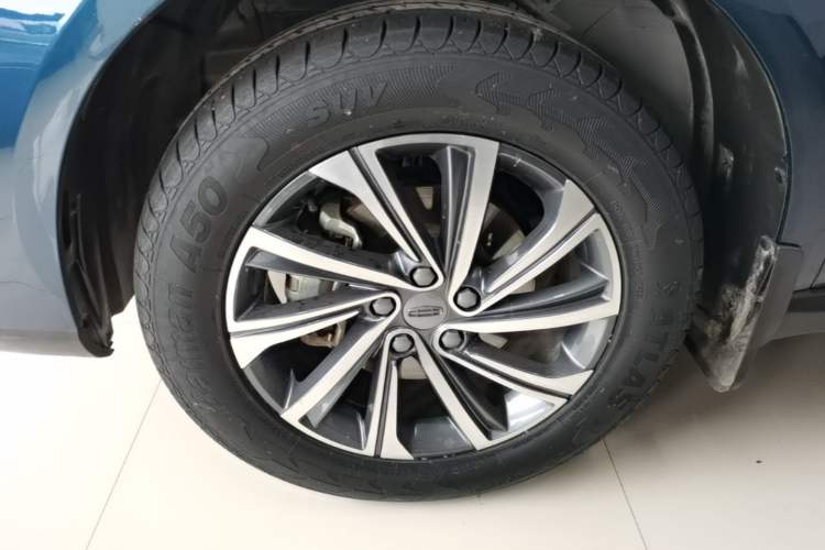 Used Geely Auto Vision X6 2021 PRO 1.4T Automatic Prestige Model Left Front Wheel Hub