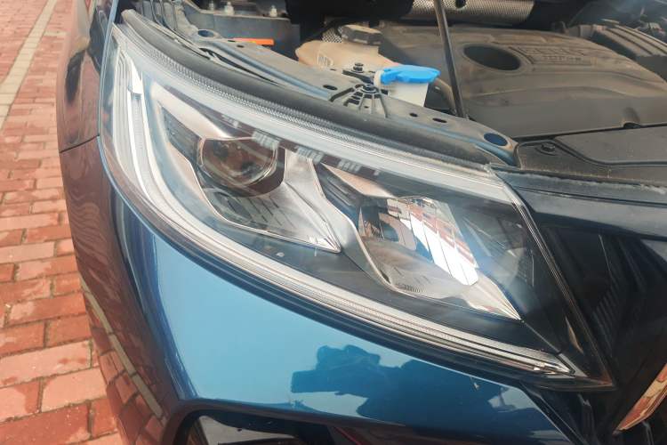 Used Geely Auto Vision X6 2021 PRO 1.4T Automatic Prestige Model Right Front Headlight
