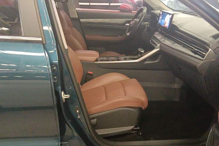 Used Geely Auto Vision X6 2021 PRO 1.4T Automatic Prestige Model Right Front Seat