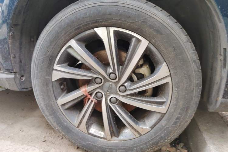 Used Geely Auto Vision X6 2021 PRO 1.4T Manual Luxury Model Right Front Wheel Hub