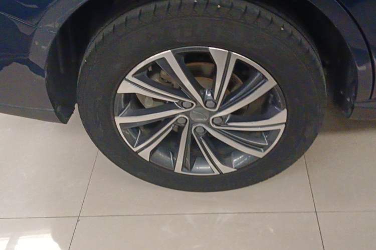 Used Geely Auto Vision X6 2021 PRO 1.4T Automatic Prestige Model Right Rear Wheel Hub