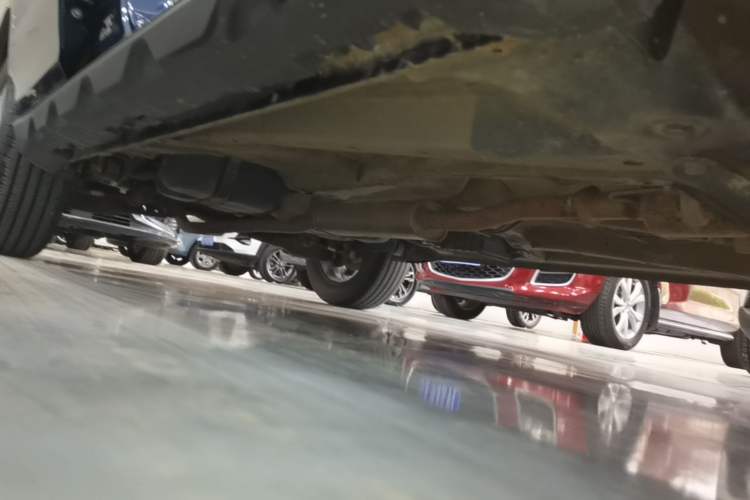 Used Geely Auto Vision X6 2021 PRO 1.4T Manual Luxury Model Right Side Sill