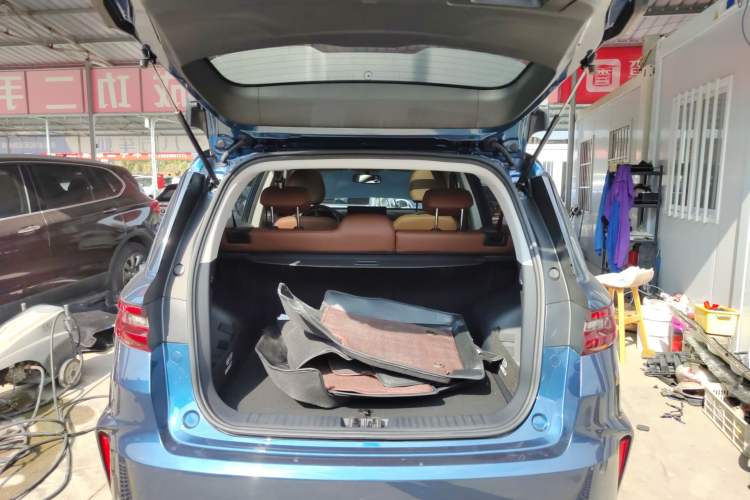 Used Geely Auto Vision X6 2021 PRO 1.4T Automatic Prestige Model Trunk