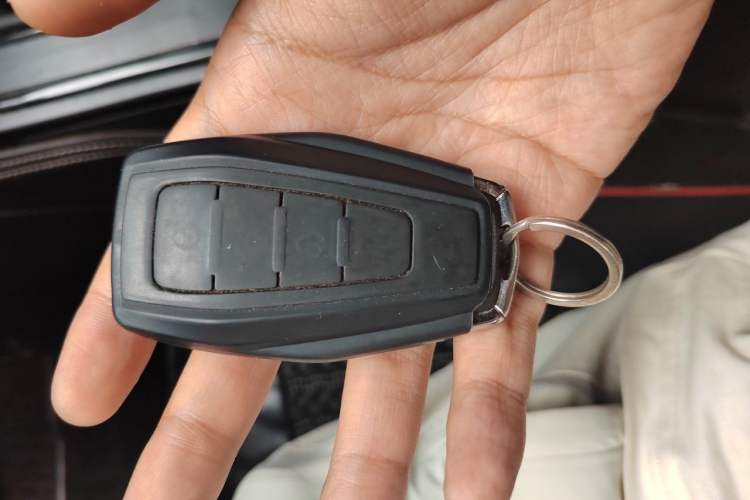 Used Geely Auto Vision X6 2021 PRO 1.4T Manual Luxury Model Vehicle Key