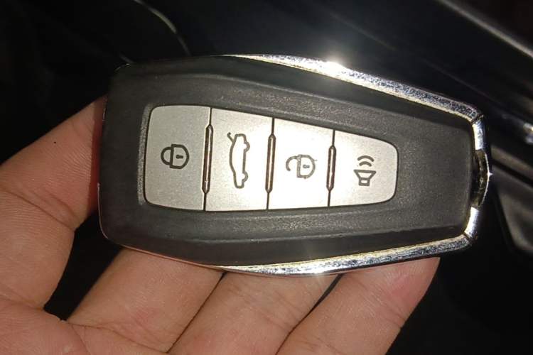 Used Geely Auto Vision X6 2021 PRO 1.4T Automatic Prestige Model Vehicle Key