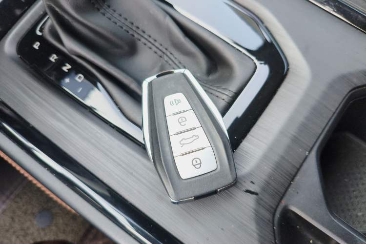 Used Geely Auto Vision X6 2021 PRO 1.4T Automatic Prestige Model Vehicle Key