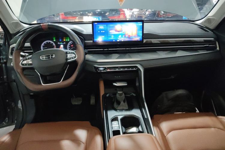 Used Geely Auto Vision X6 2021 PRO 1.4T Automatic Prestige Model Center Console