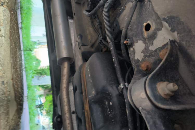 Used Geely Auto Vision X6 2021 PRO 1.4T Manual Luxury Model Chassis Rear Left