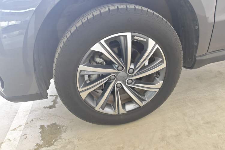 Used Geely Auto Vision X6 2021 PRO 1.4T Manual Luxury Model Exterior 4