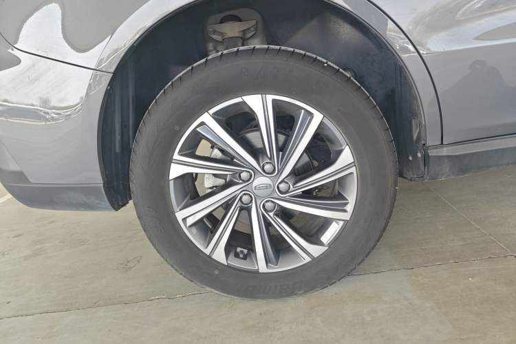 Used Geely Auto Vision X6 2021 PRO 1.4T Manual Luxury Model Exterior 5