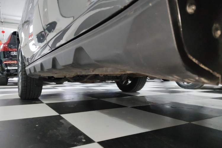 Used Geely Auto Vision X6 2021 PRO 1.4T Automatic Prestige Model Left Side Sill