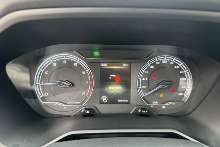 Used Geely Auto Vision X6 2021 PRO 1.4T Automatic Prestige Model Odometer Close Up