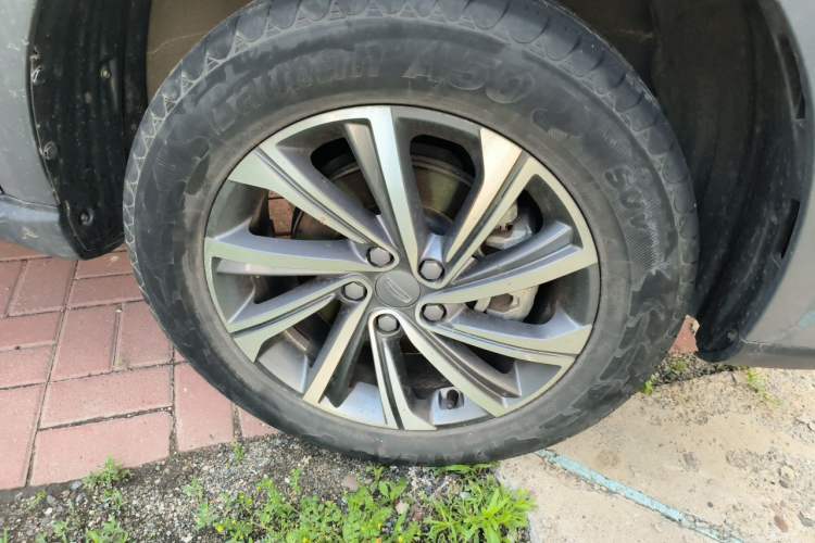 Used Geely Auto Vision X6 2021 PRO 1.4T Manual Luxury Model Right Front Wheel Hub