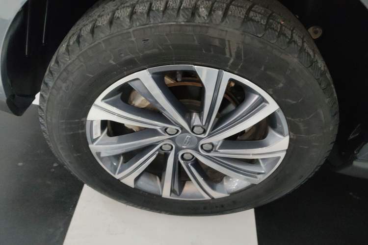 Used Geely Auto Vision X6 2021 PRO 1.4T Automatic Prestige Model Right Rear Wheel Hub
