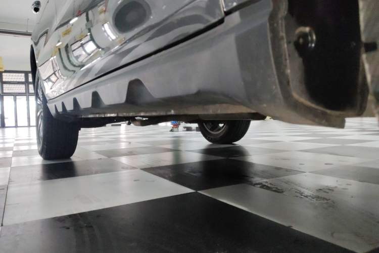 Used Geely Auto Vision X6 2021 PRO 1.4T Automatic Prestige Model Right Side Sill