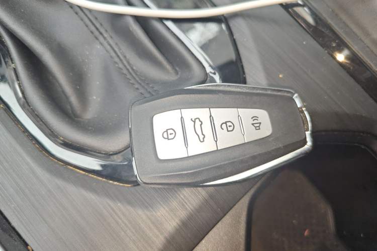 Used Geely Auto Vision X6 2021 PRO 1.4T Automatic Prestige Model Vehicle Key
