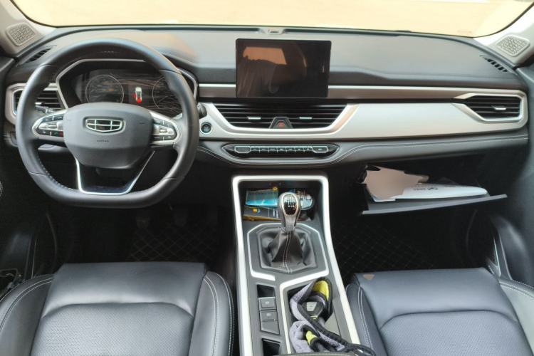 Used Geely Auto Vision X6 2021 PRO 1.4T Manual Luxury Model Center Console