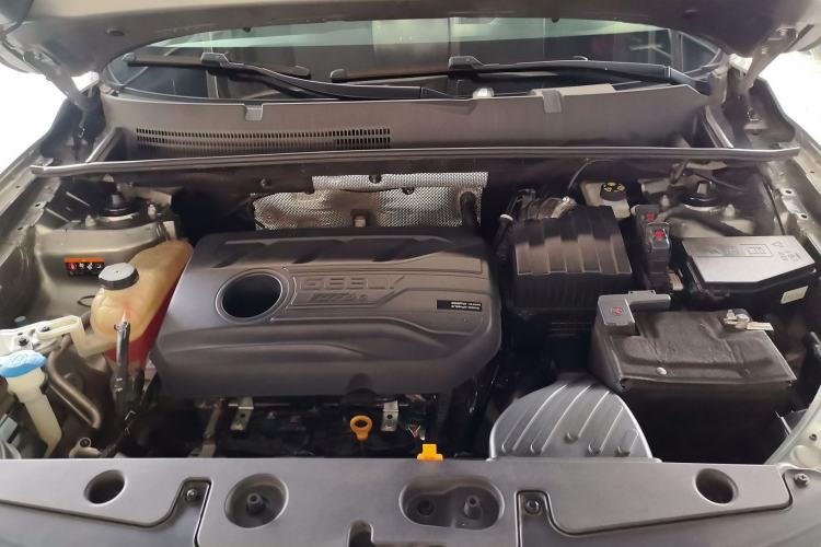 Used Geely Auto Vision X6 2021 PRO 1.4T Manual Luxury Model Engine Bay