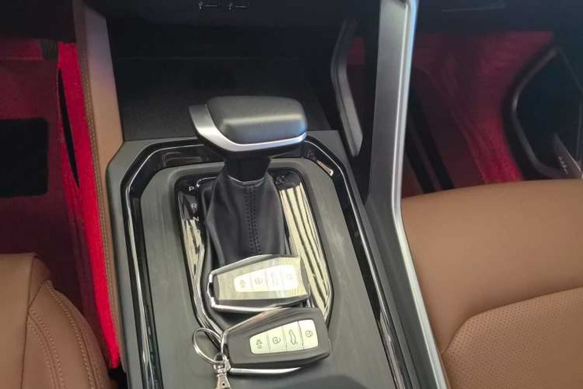 Used Geely Auto Vision X6 2021 PRO 1.4T Automatic Prestige Model Gear Lever