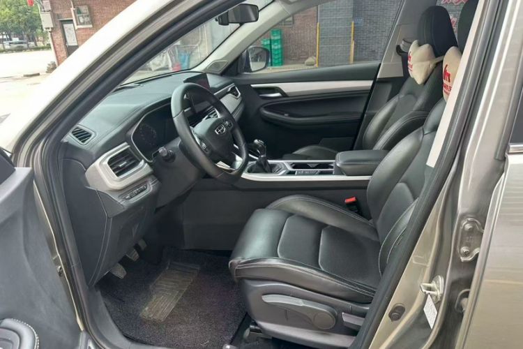 Used Geely Auto Vision X6 2021 PRO 1.4T Manual Luxury Model Interior 3