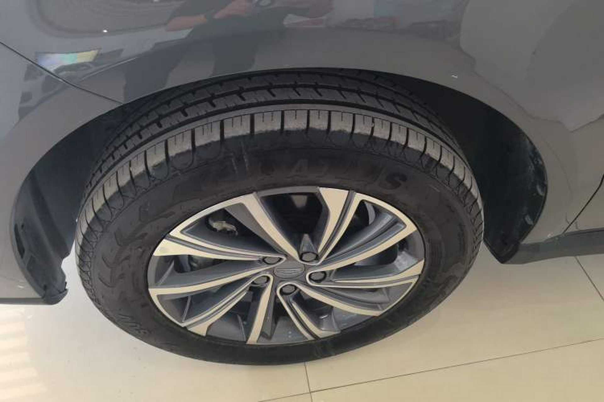 Used Geely Auto Vision X6 2021 PRO 1.4T Automatic Prestige Model Left Front Wheel Hub