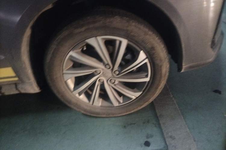 Used Geely Auto Vision X6 2021 PRO 1.4T Automatic Prestige Model Right Front Wheel Hub