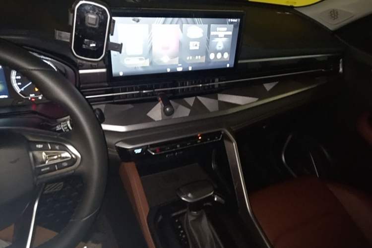 Used Geely Auto Vision X6 2021 PRO 1.4T Automatic Prestige Model Audio And AC Panel