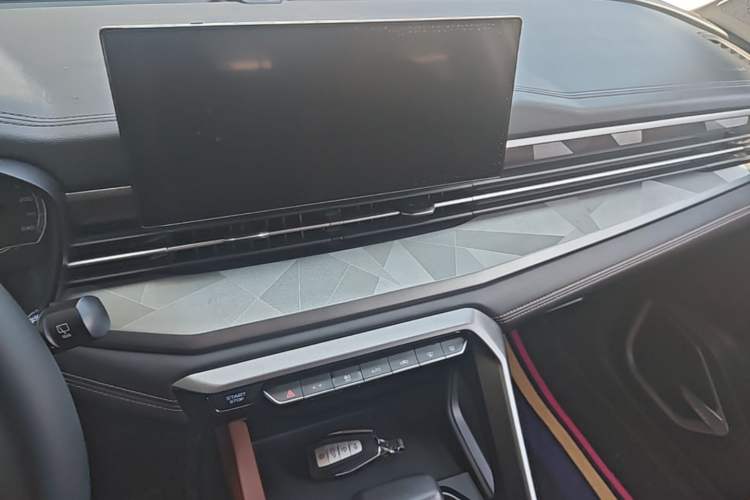 Used Geely Auto Vision X6 2021 PRO 1.4T Automatic Prestige Model Audio And AC Panel