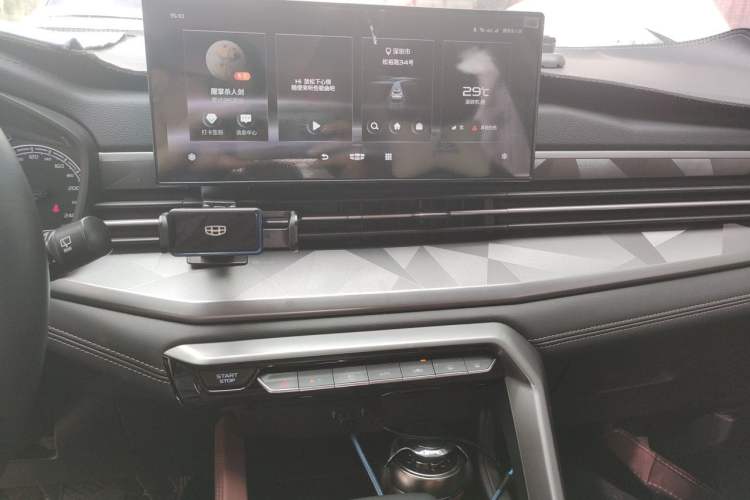 Used Geely Auto Vision X6 2021 PRO 1.4T Automatic Prestige Model Audio And AC Panel