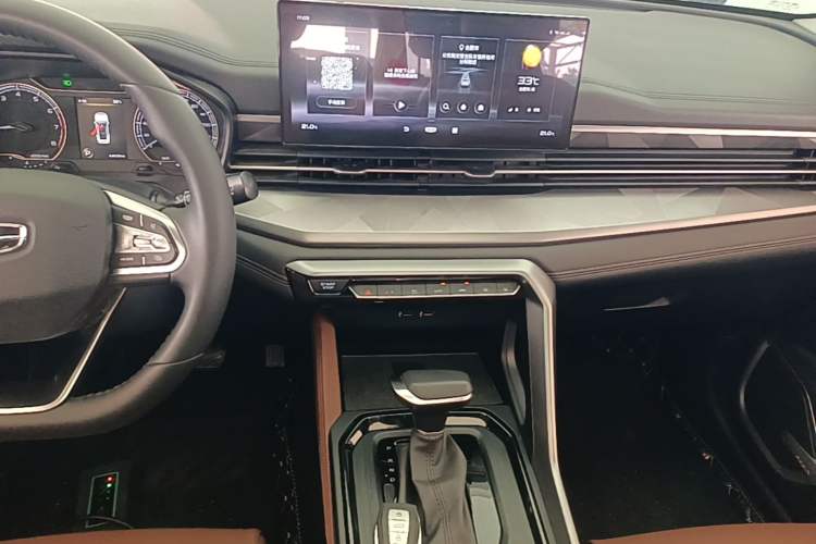 Used Geely Auto Vision X6 2021 PRO 1.4T Automatic Prestige Model Audio And AC Panel