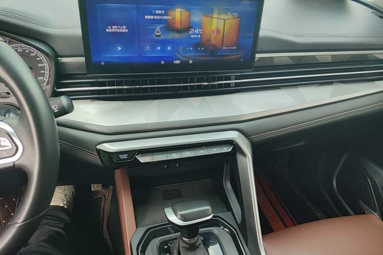 Used Geely Auto Vision X6 2021 PRO 1.4T Automatic Prestige Model Audio And AC Panel