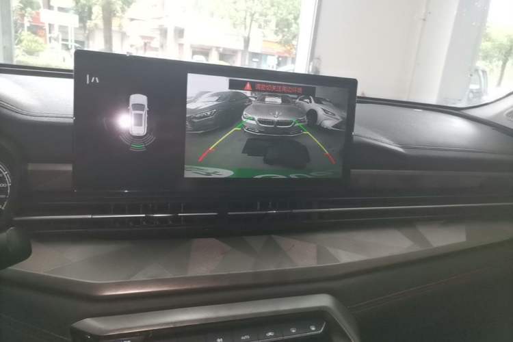 Used Geely Auto Vision X6 2021 PRO 1.4T Automatic Prestige Model Audio And AC Panel