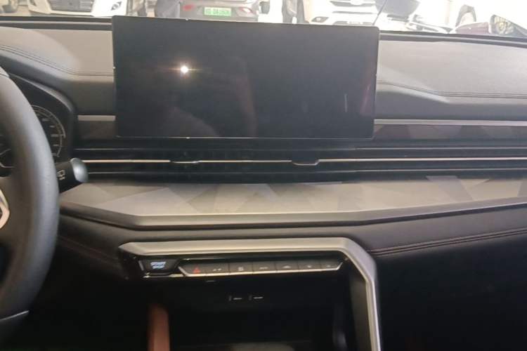 Used Geely Auto Vision X6 2021 PRO 1.4T Automatic Prestige Model Audio And AC Panel