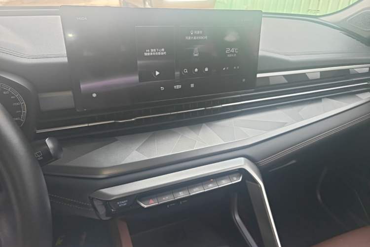 Used Geely Auto Vision X6 2021 PRO 1.4T Automatic Prestige Model Audio And AC Panel