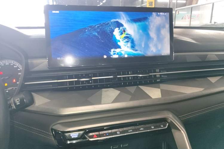 Used Geely Auto Vision X6 2021 PRO 1.4T Automatic Prestige Model Audio And AC Panel