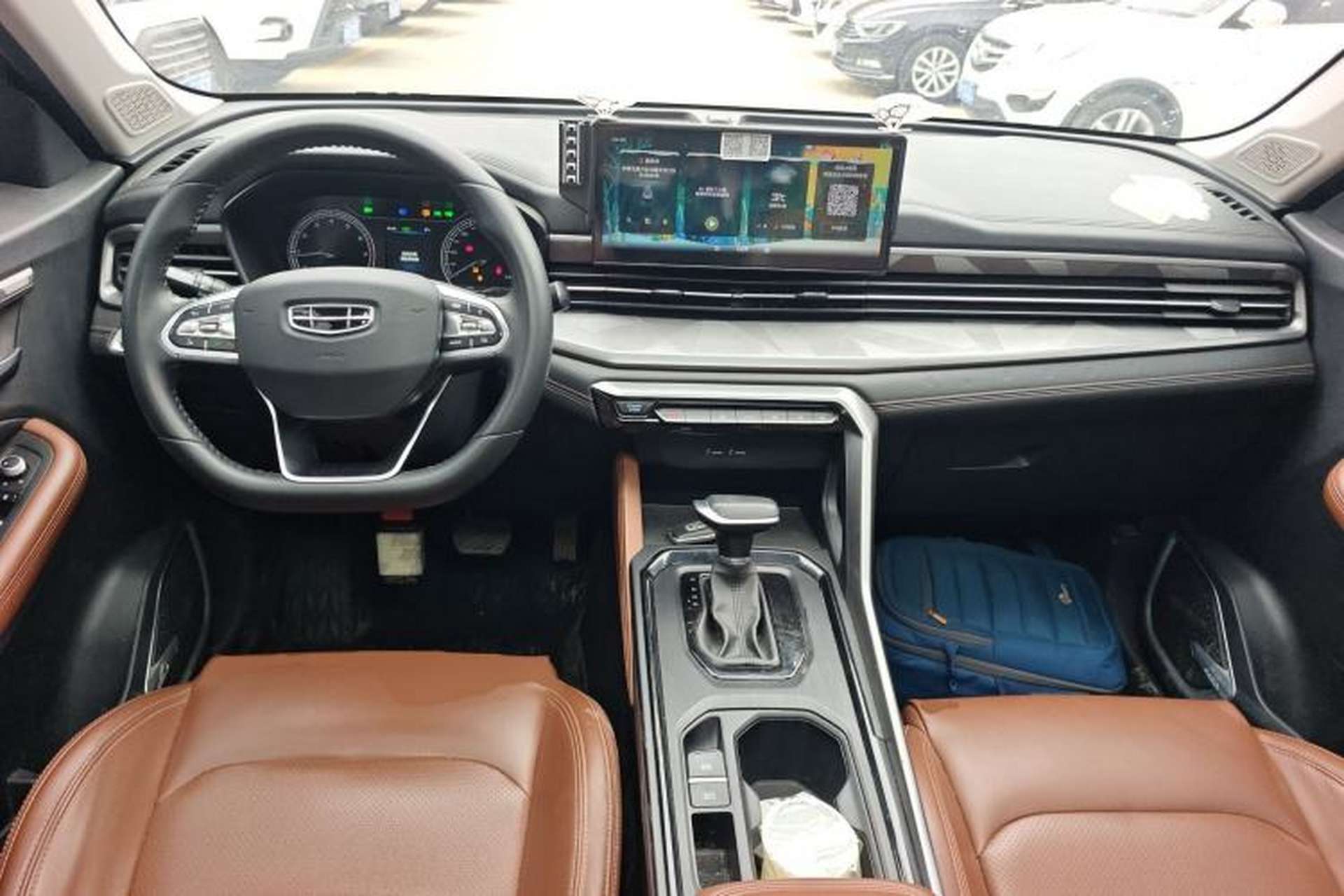 Used Geely Auto Vision X6 2021 PRO 1.4T Automatic Prestige Model Center Console