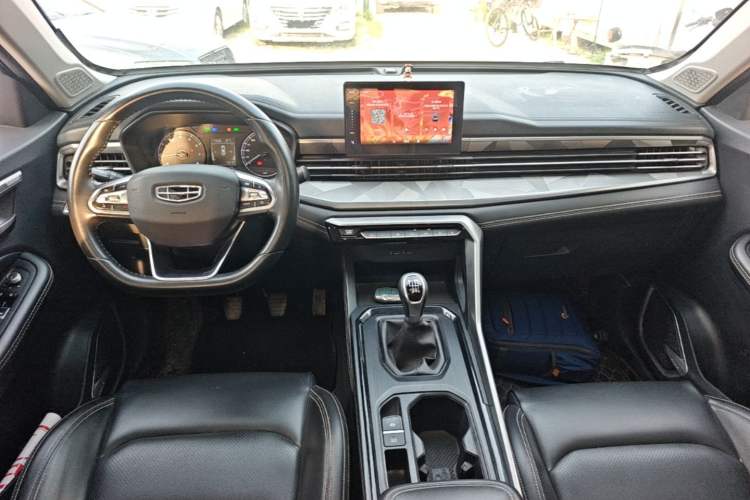 Used Geely Auto Vision X6 2021 PRO 1.4T Manual Luxury Model Center Console