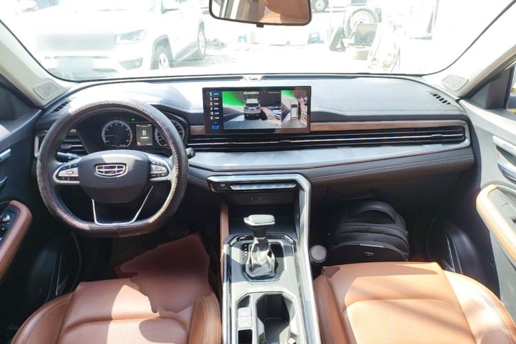 Used Geely Auto Vision X6 2021 PRO 1.4T Automatic Prestige Model Center Console