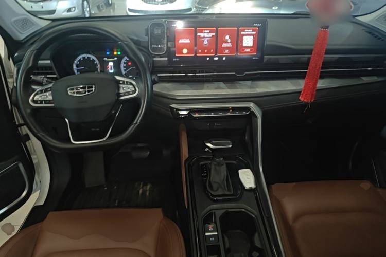 Used Geely Auto Vision X6 2021 PRO 1.4T Automatic Prestige Model Center Console