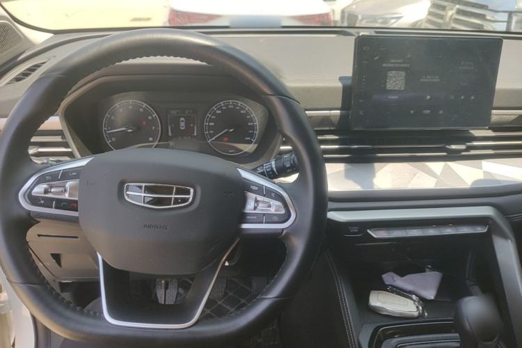 Used Geely Auto Vision X6 2021 PRO 1.4T Manual Luxury Model Center Console