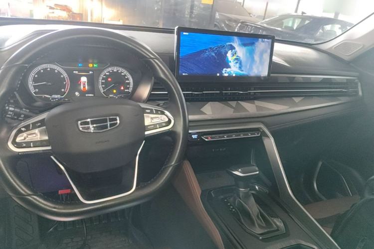 Used Geely Auto Vision X6 2021 PRO 1.4T Automatic Prestige Model Center Console