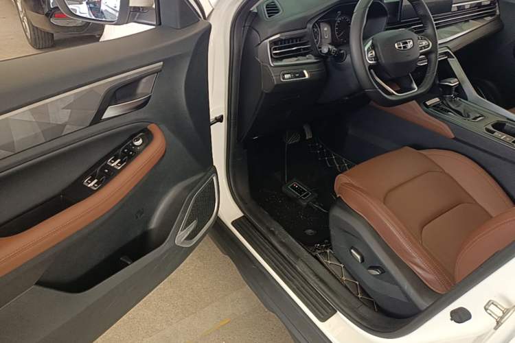 Used Geely Auto Vision X6 2021 PRO 1.4T Automatic Prestige Model Driver Seat