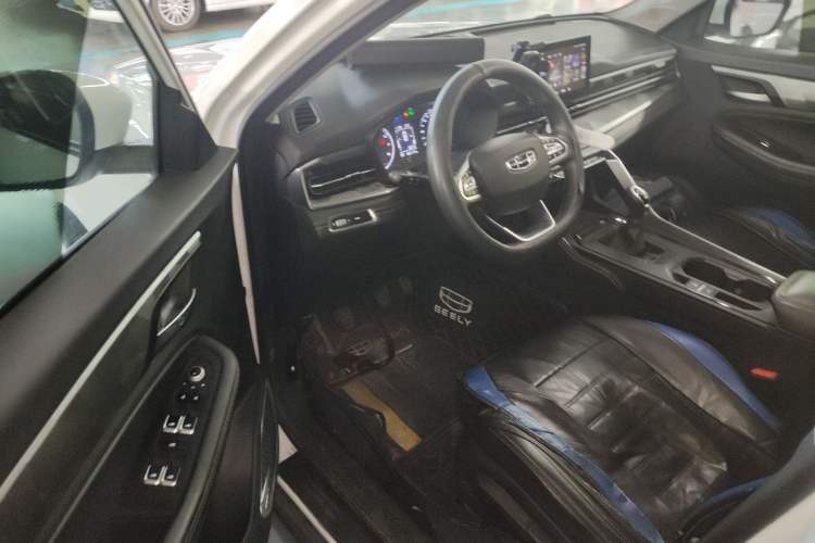 Used Geely Auto Vision X6 2021 PRO 1.4T Manual Luxury Model Driver Seat